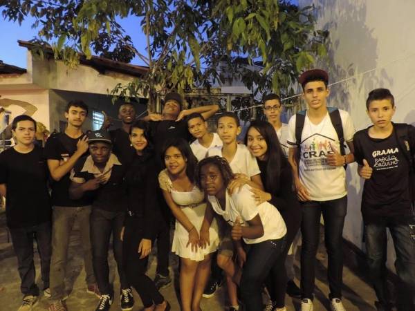 Participação dos jovens do CRAS na ONG ABCD - Ponte Nova/2015